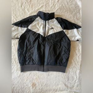 Men’s Nike Windbreaker